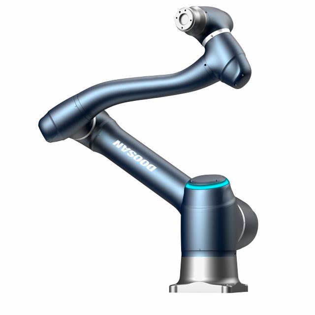 bild på mörkblå doosan kollaborativ robot
