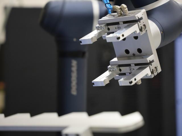 bild på robotarm från en kollaborativ robot